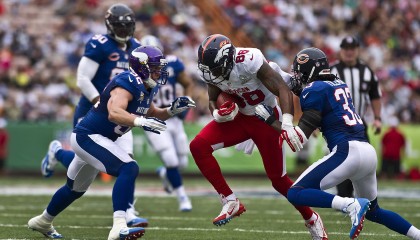 开云电竞平台注册-英雄联盟 夏季赛季后赛对决白热化，英雄联盟夏季赛季后赛对阵表2021时间